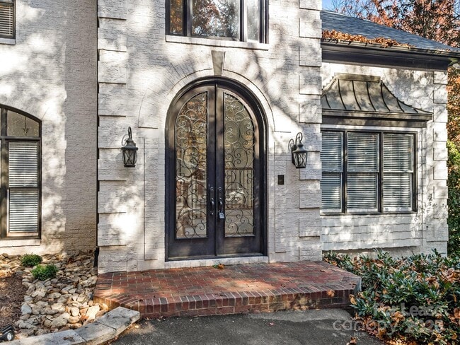 Photo - 5516 Hardison Rd