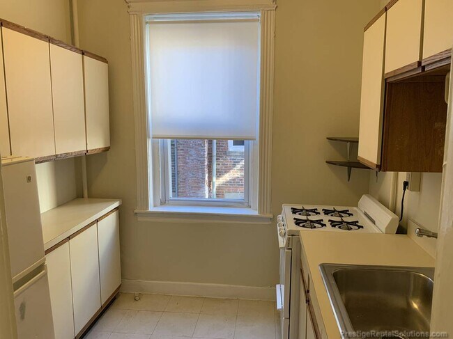 Photo - 25 Gardner St Apartments Unit 3