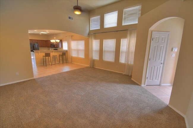 Photo - Beautiful NW Single Story Home --_Ready NOW!