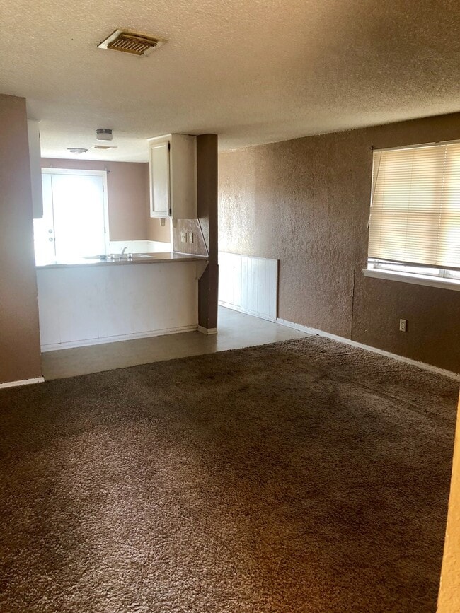 Photo - 3 BED 2 BATH NEXT TO OCCC!!