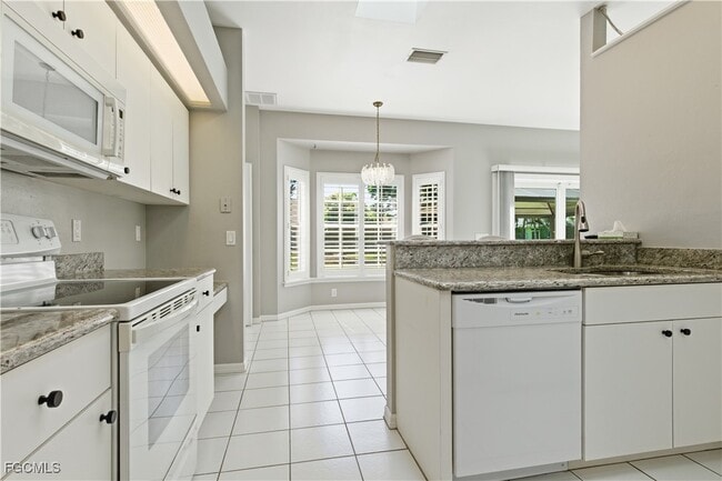 Photo - 318 SE 21st St