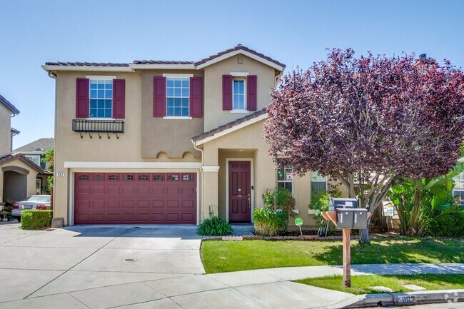 Building Photo - Spacious 4-Bedroom Home on Private Cul-De-...