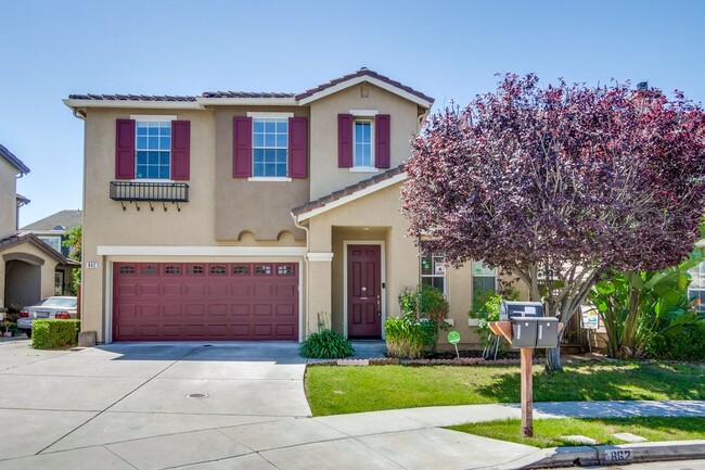 Spacious 4-Bedroom Home on Private Cul-De-... - Spacious 4-Bedroom Home on Private Cul-De-...