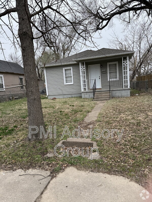 Building Photo - 1031 NE Madison St Rental