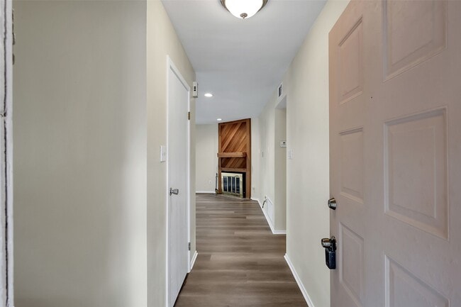 Photo - 67 Marabou Pl