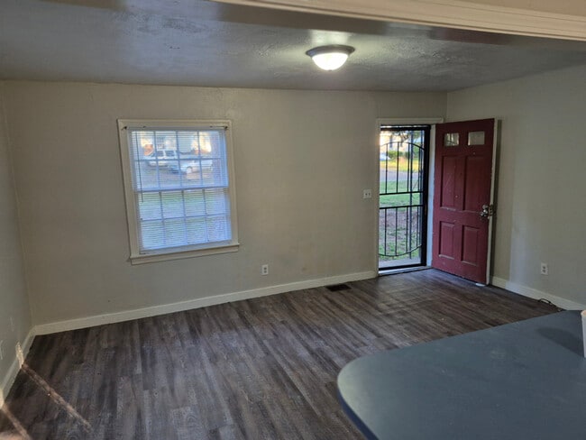 Photo - 3251 Meadow Ln