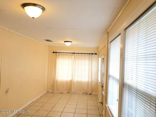 Photo - 4245 Redwood Ave