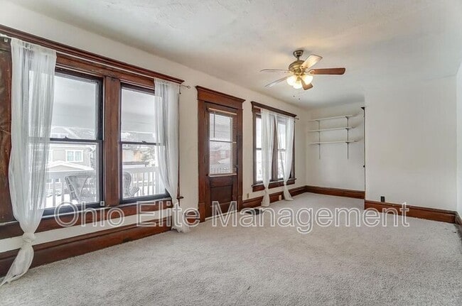 Photo - 888 Studer Ave