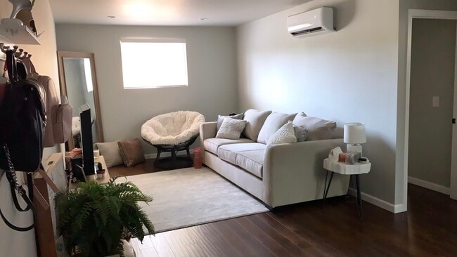 Living room - 19723 Hiawatha St Unit 1