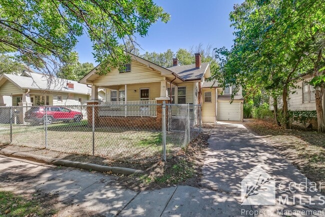 Building Photo - 130 S Charles St Unit #1