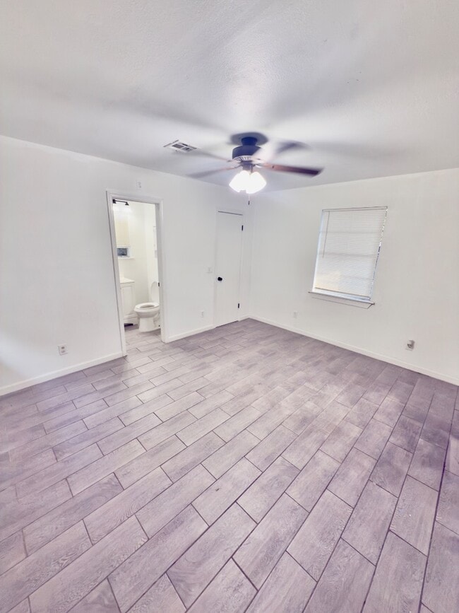 Photo - 4312 Meadowpark Dr