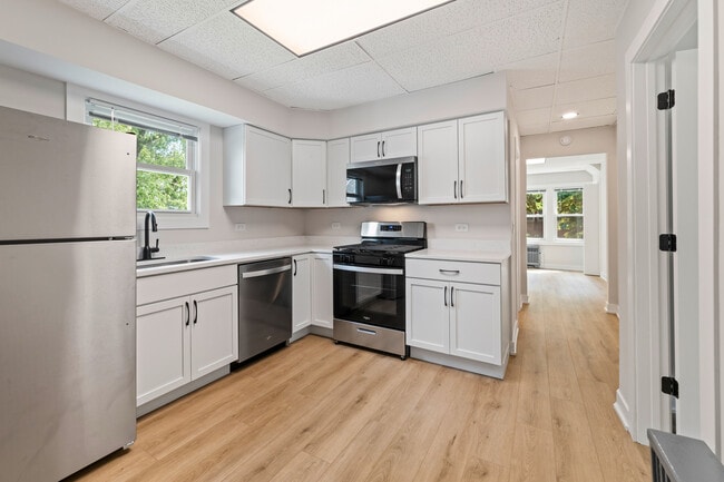Photo - 5002 W Gunnison St Unit 2