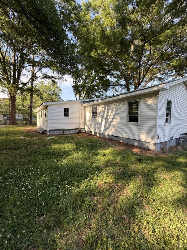 156 Silver Cir