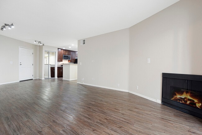 Photo - The Jeremy Apts