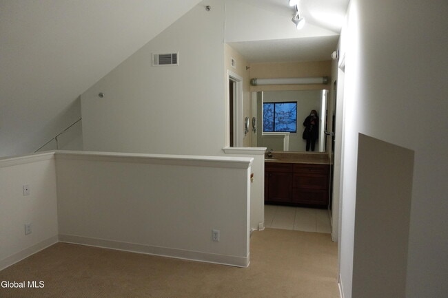 Photo - 14 Residence Inn Dr Unit 204