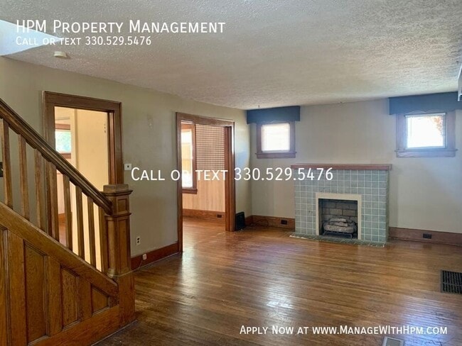 Photo - 1525 Miami Ct NE