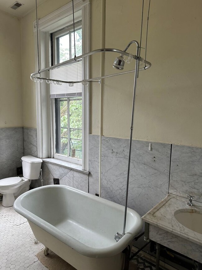 Photo - 2407 Ohio Ave Unit #3