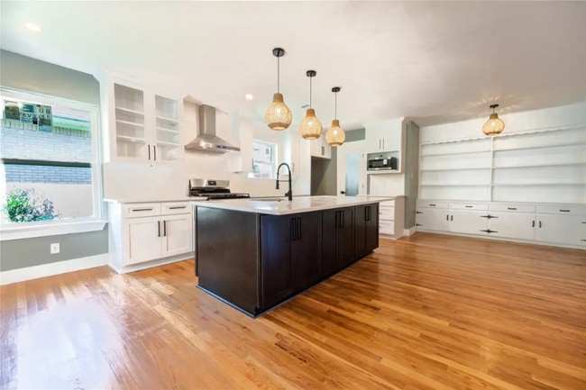 Photo - 11027 Genetta Dr