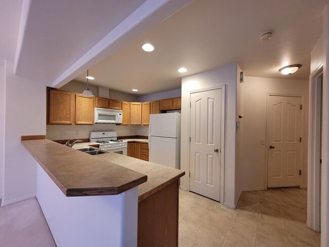 Photo - 7078 Fairweather Park Loop