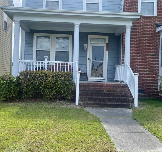 Building Photo - 902 Godwin St Rental