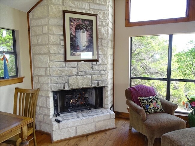 Photo - 919 Little Ranches Rd
