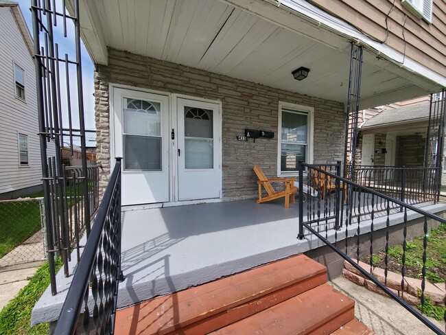 Patio - 433 Deeds Ave Townhome