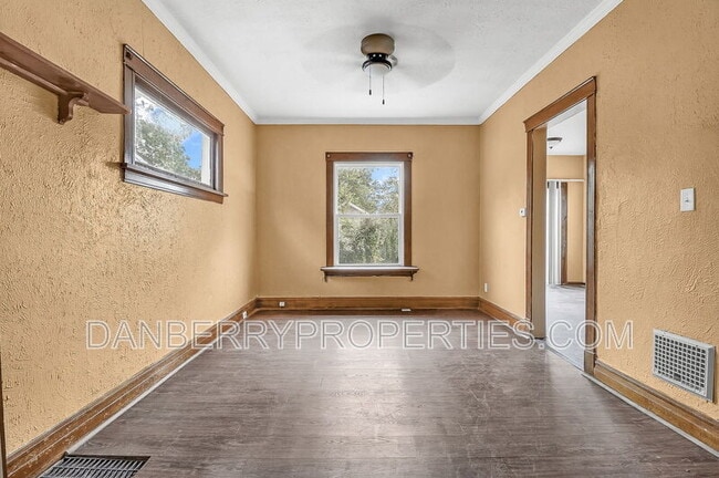 Photo - 2416 Lawton Ave