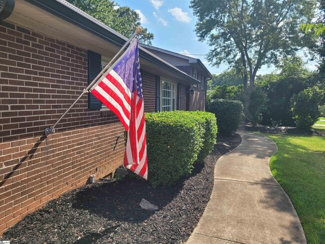 Photo - 103 Pinehurst Dr