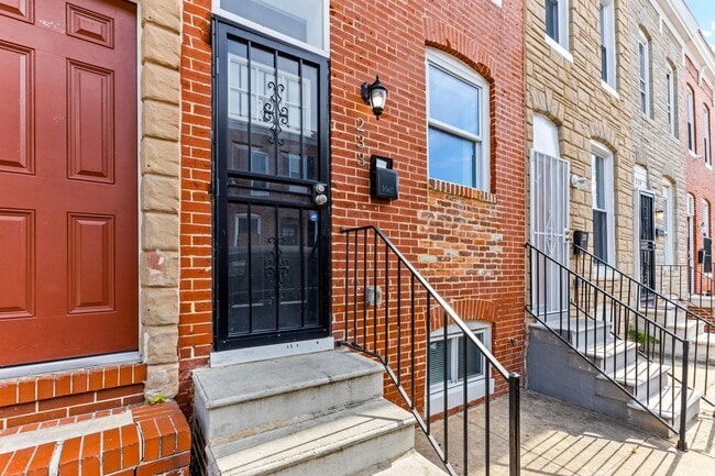 Photo - Parkside Haven: Contemporary 2-Bedroom Row Home Near Patterson Park