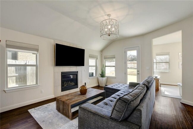 Photo - 209 Wynnpage Dr