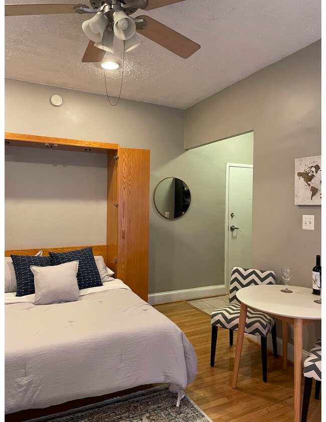 Photo - 1401 Columbia Rd NW Unidad 208