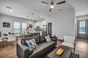 Building Photo - 4250 Woodridge Pkwy Unit 1095