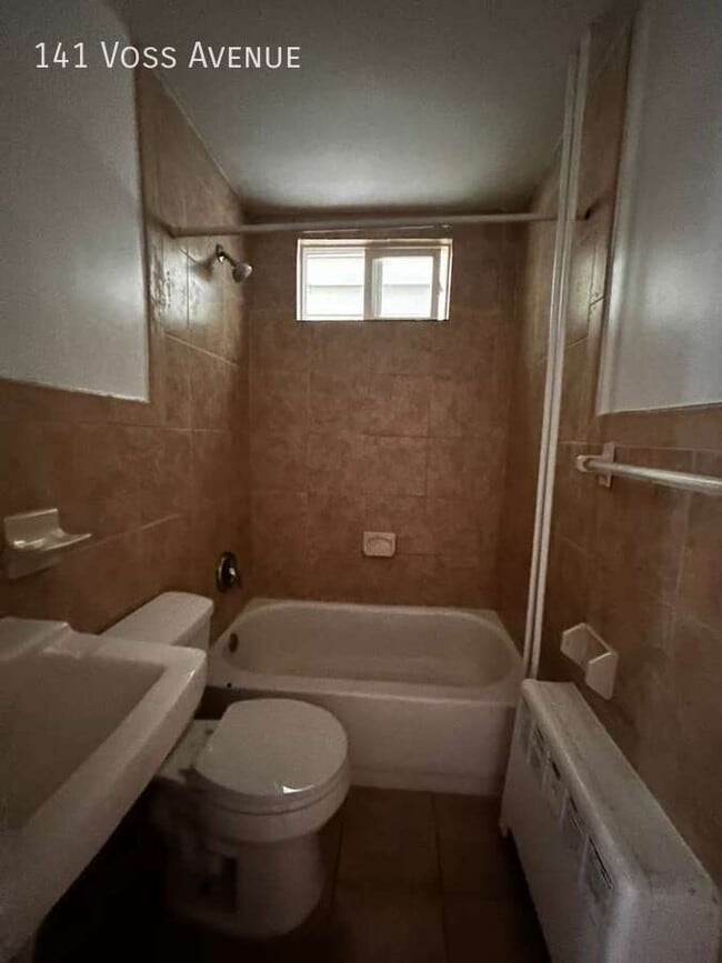 Photo - 141 Voss Ave