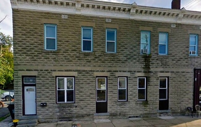 Building Photo - 1002 Columbus Ave Unit Apt C