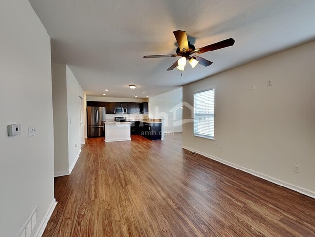 Photo - 109 Sandburg Dr