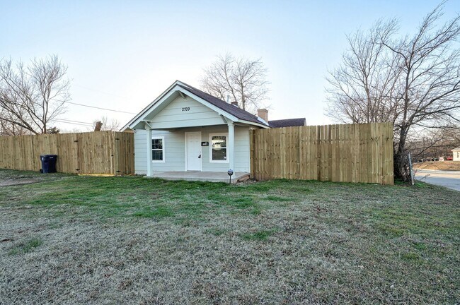 Photo - Cute 2BD/1BTH Home in the Heart of OKC Near OU Medical Center