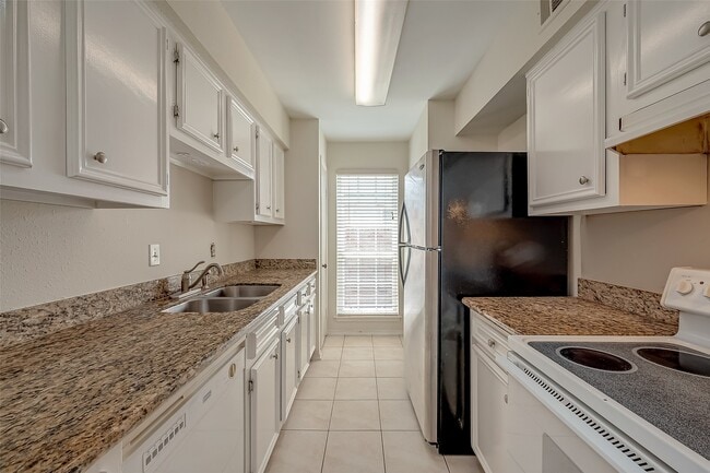 Photo - 6402 Del Monte Dr Unit 35