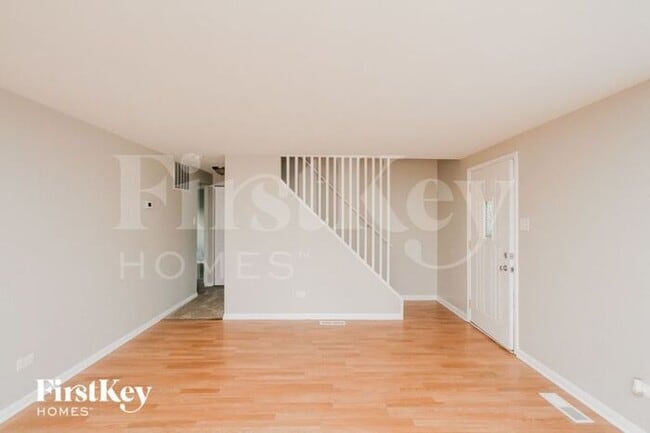 Photo - 171 Craig Dr W