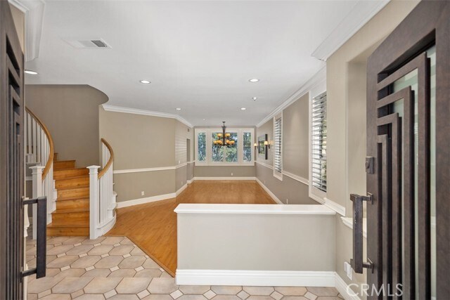 44 Raven Ln