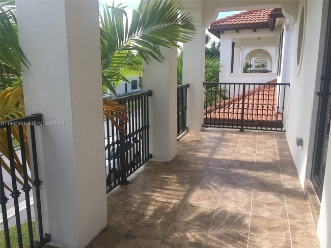 Photo - 8353 NW 38th St