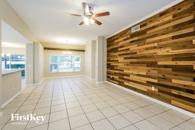 Photo - 28807 Skyglade Pl