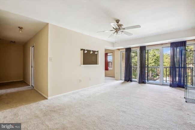 Photo - 9712 Kingsbridge Dr Unidad 303