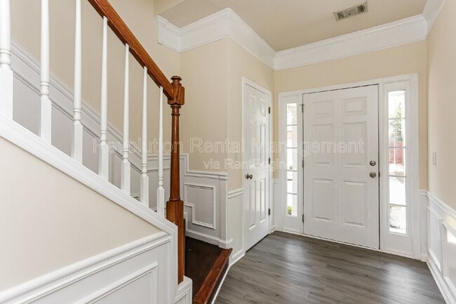 Photo - 1007 Whittington Way