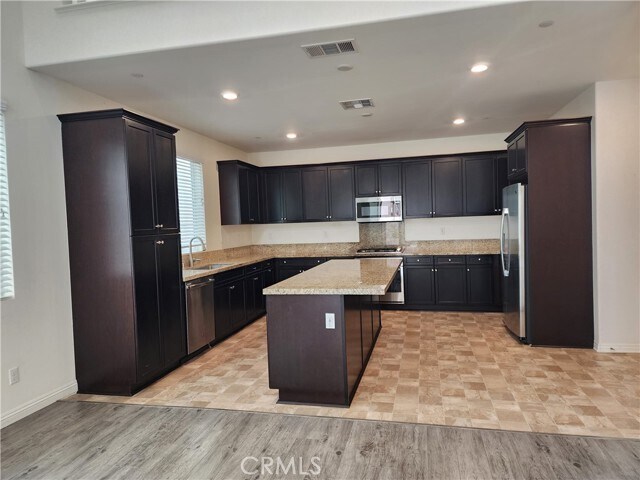 Photo - 8687 Festival St