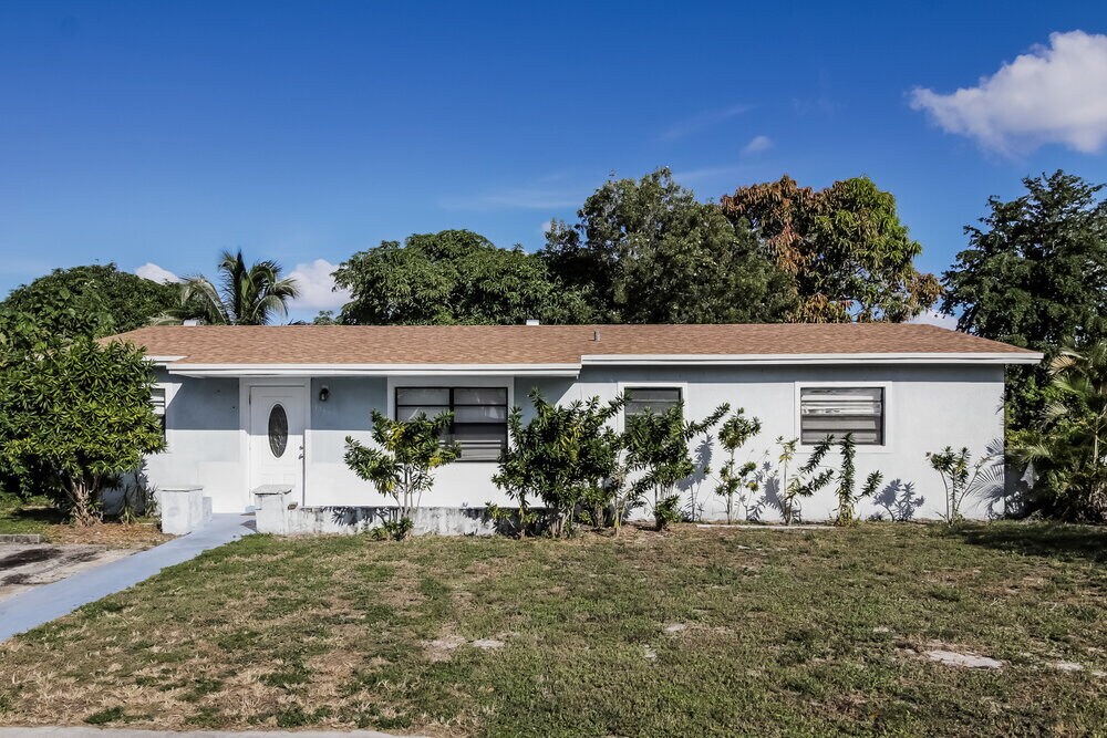 Photo - 1340 SW 6th Ave