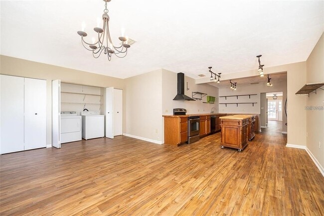 Photo - 1420 Francis Ave