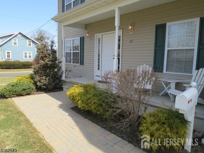 Photo - 21 Van Syckle Blvd