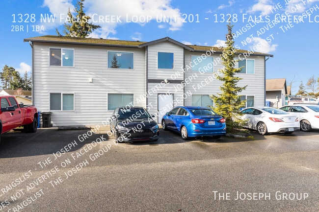 Building Photo - 1328 NW Falls Creek Loop Unit 1328 Falls Creek Loop #201 Oak Harbor