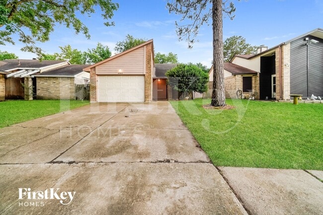 Building Photo - 19903 Mountain Dale Dr