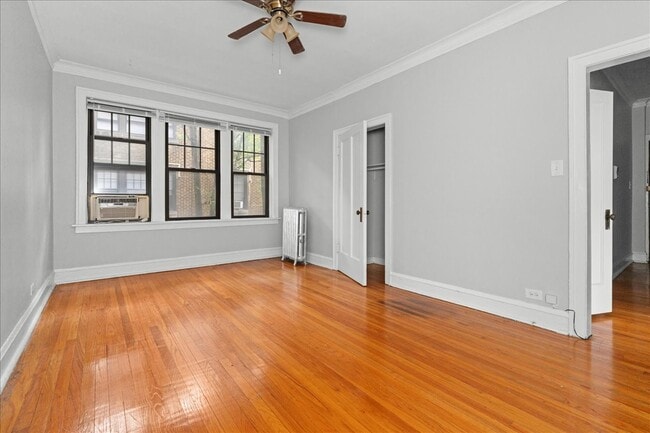 Photo - 2348 W Addison St Unit D1